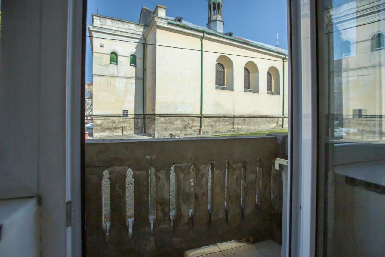 Квартира Для Великої Сімї По Вулиці Гонти 4, Дві Кімнати До 6 Спальних Місць إلفيف المظهر الخارجي الصورة